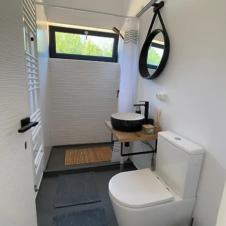 Nest In - Cardinal House Holiday home *